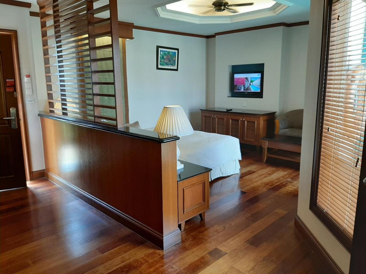Wonderland Private Pool Villas At Port Dickson Bagian luar foto